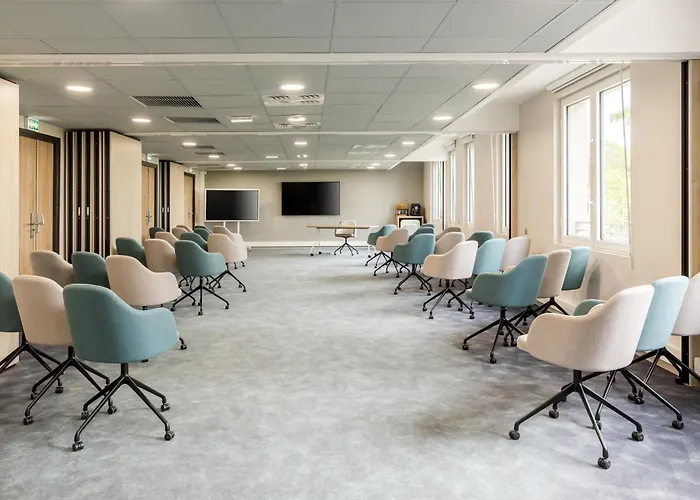 Appart'city Collection Paris Cdg Airport 4*